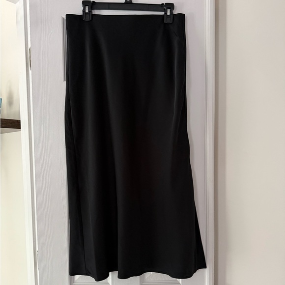 a new day Black Midi Skirt - Picture 1 of 3